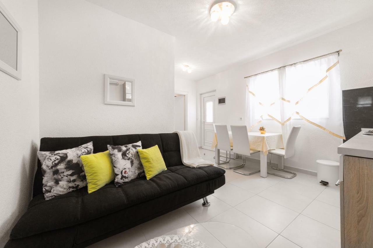 Apartments Lipic Водице Екстер'єр фото