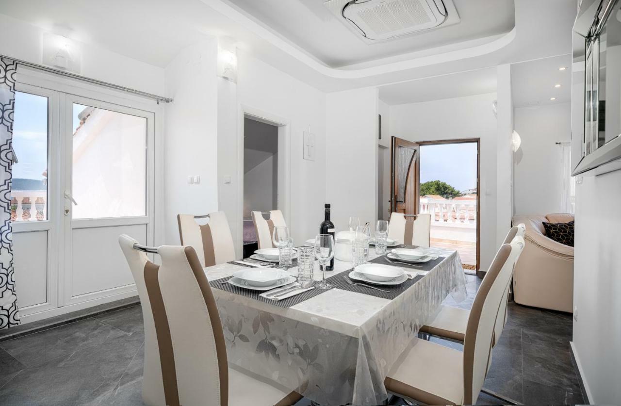 Apartments Lipic Водице Екстер'єр фото